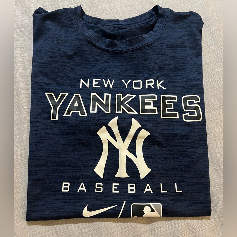 Nike New York Yankees Blue Baseball Tee